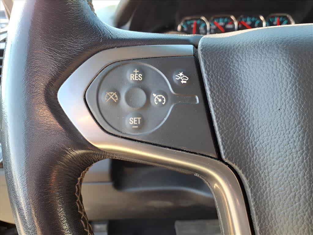 Used 2020 Chevrolet Suburban LT AWD/4WD image 18