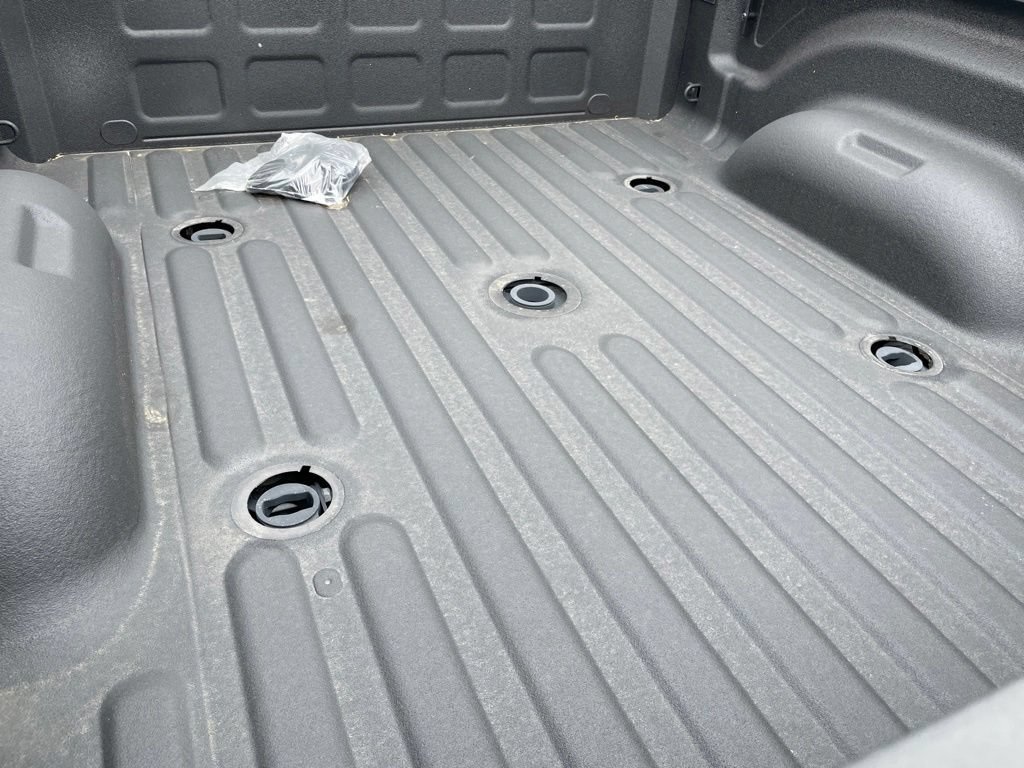 New 2026 RAM 2500 Laramie AWD/4WD image 6