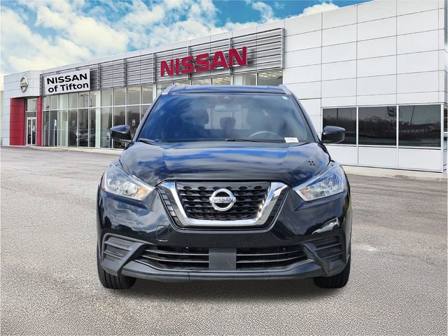 Used 2020 Nissan Kicks SV image 2