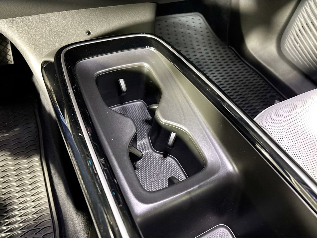 Certified 2025 Volkswagen ID.4 Pro S image 15