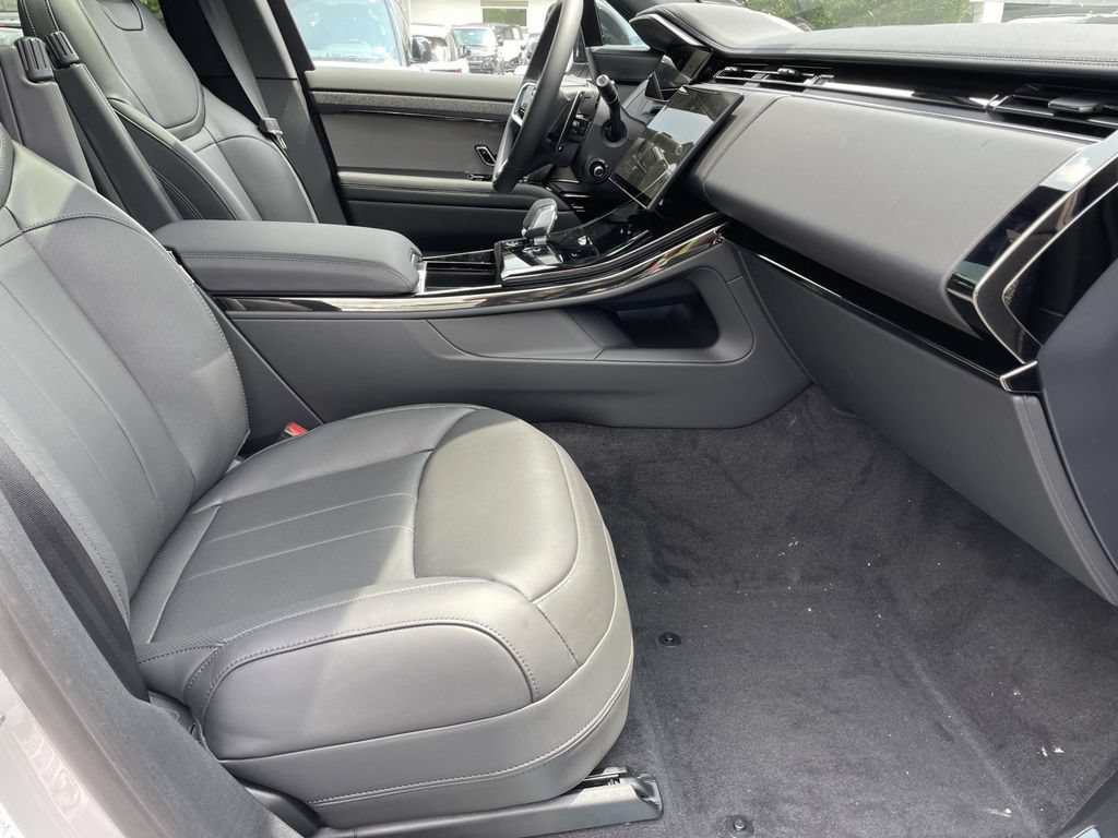 New 2026 Land Rover Range Rover Sport SE AWD/4WD image 20