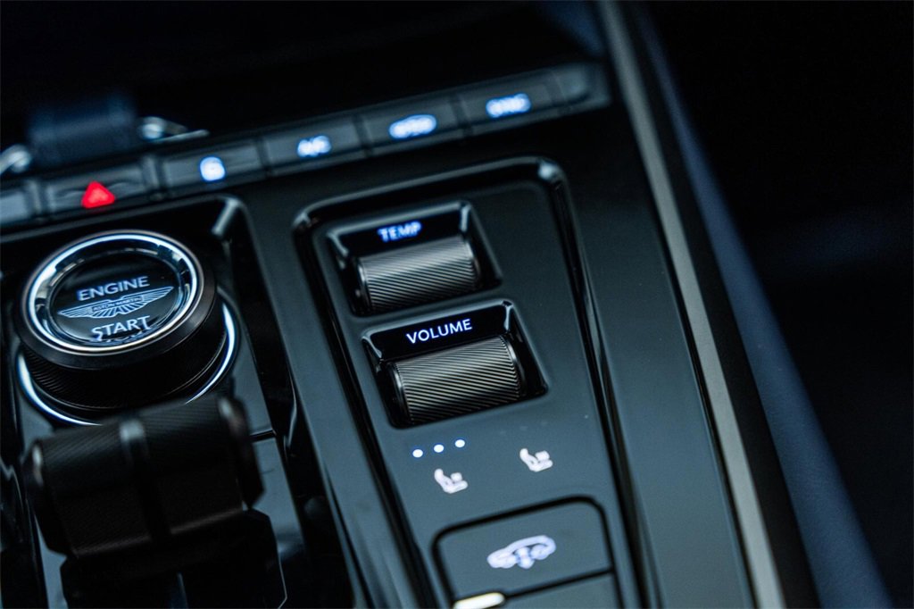 Used 2025 Aston Martin DBX 707 image 49