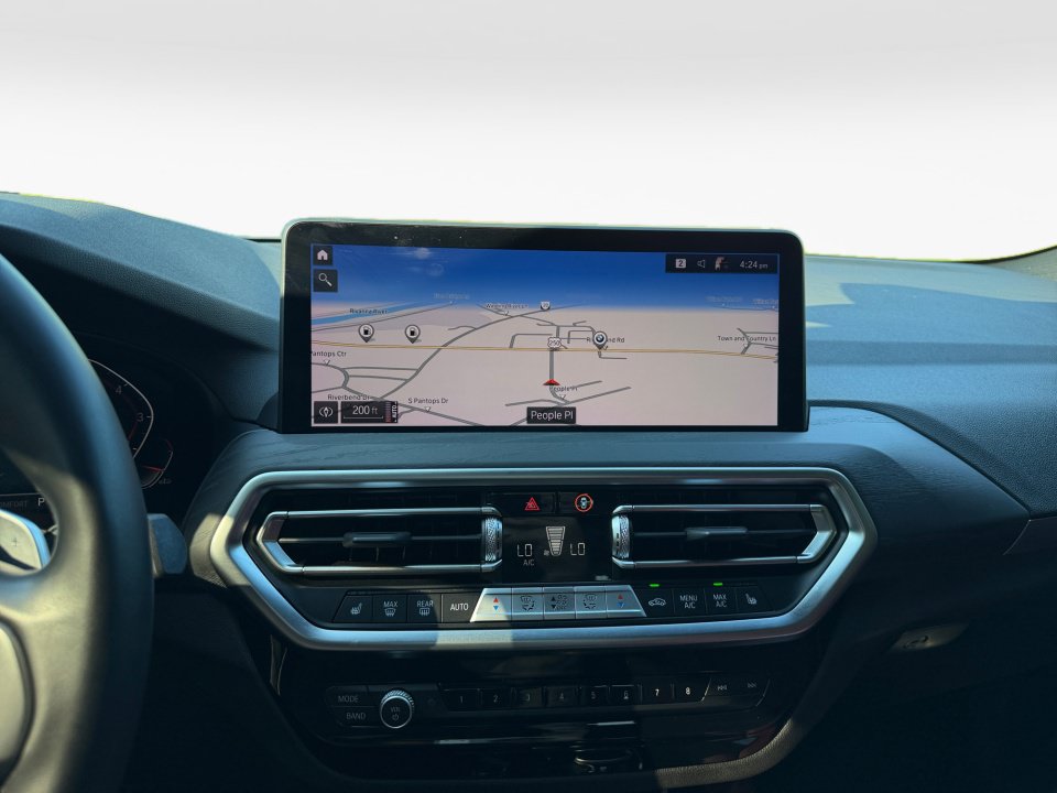 Used 2025 BMW X4 xDrive30i w/ Premium Package AWD/4WD image 17