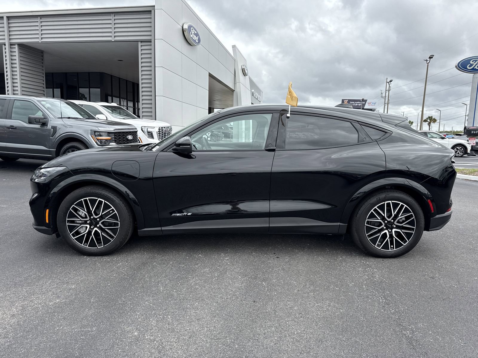 Certified 2025 Ford Mustang Mach-E Premium RWD image 7