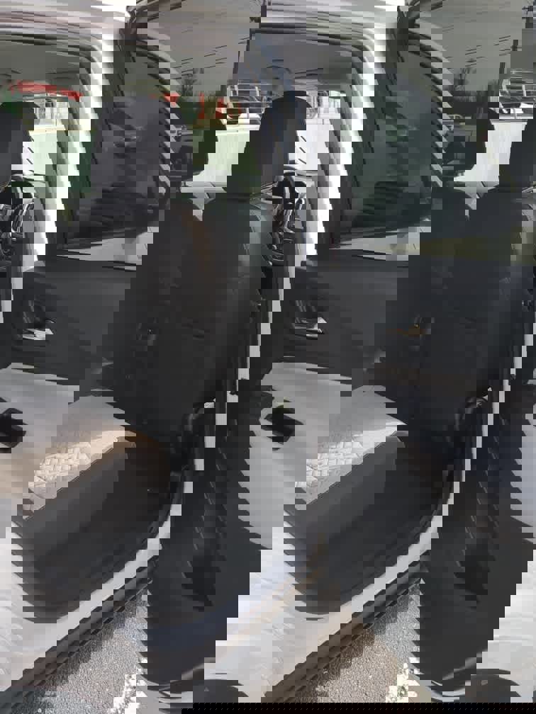 Used 2022 Chevrolet Equinox LS image 18