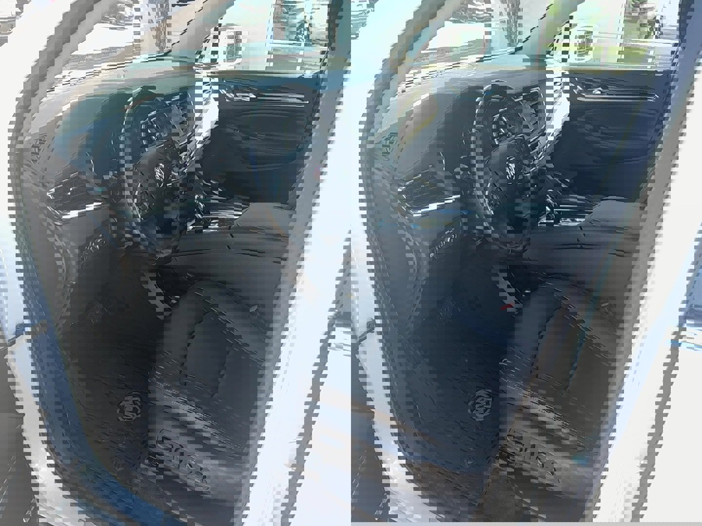 Used 2020 Buick Enclave Avenir w/ Avenir Technology Package image 11