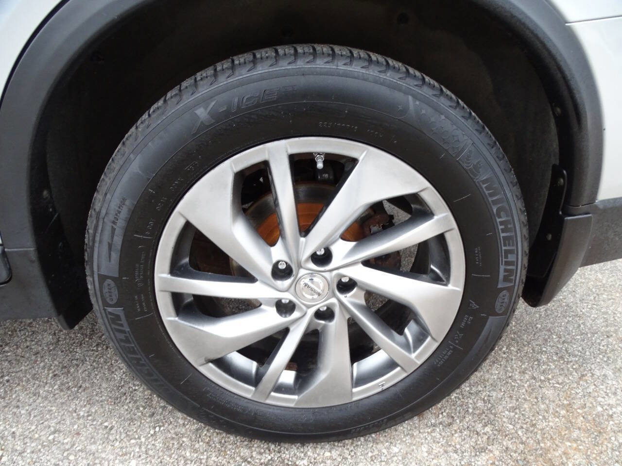 Used 2014 Nissan Rogue SL image 45