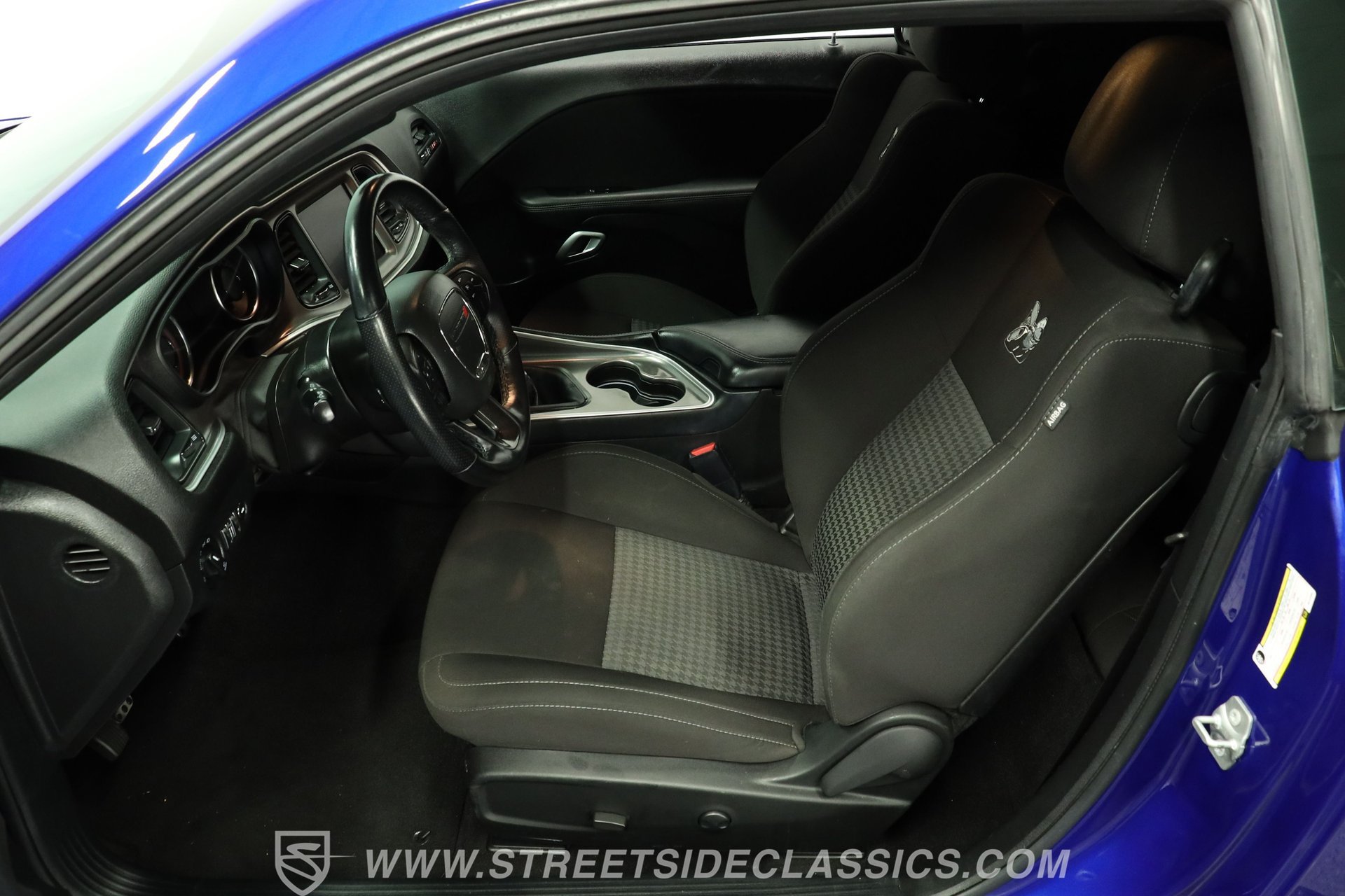 Used 2022 Dodge Challenger R/T Scat Pack w/ Driver Convenience Group RWD image 35