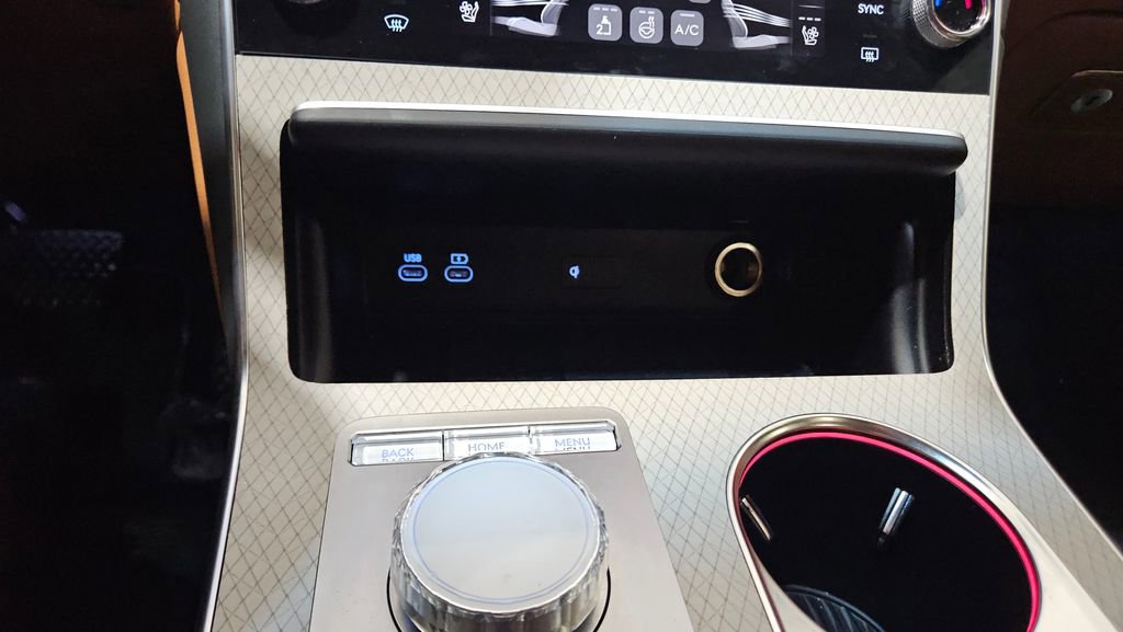 Used 2025 Genesis GV80 2.5T Prestige image 34