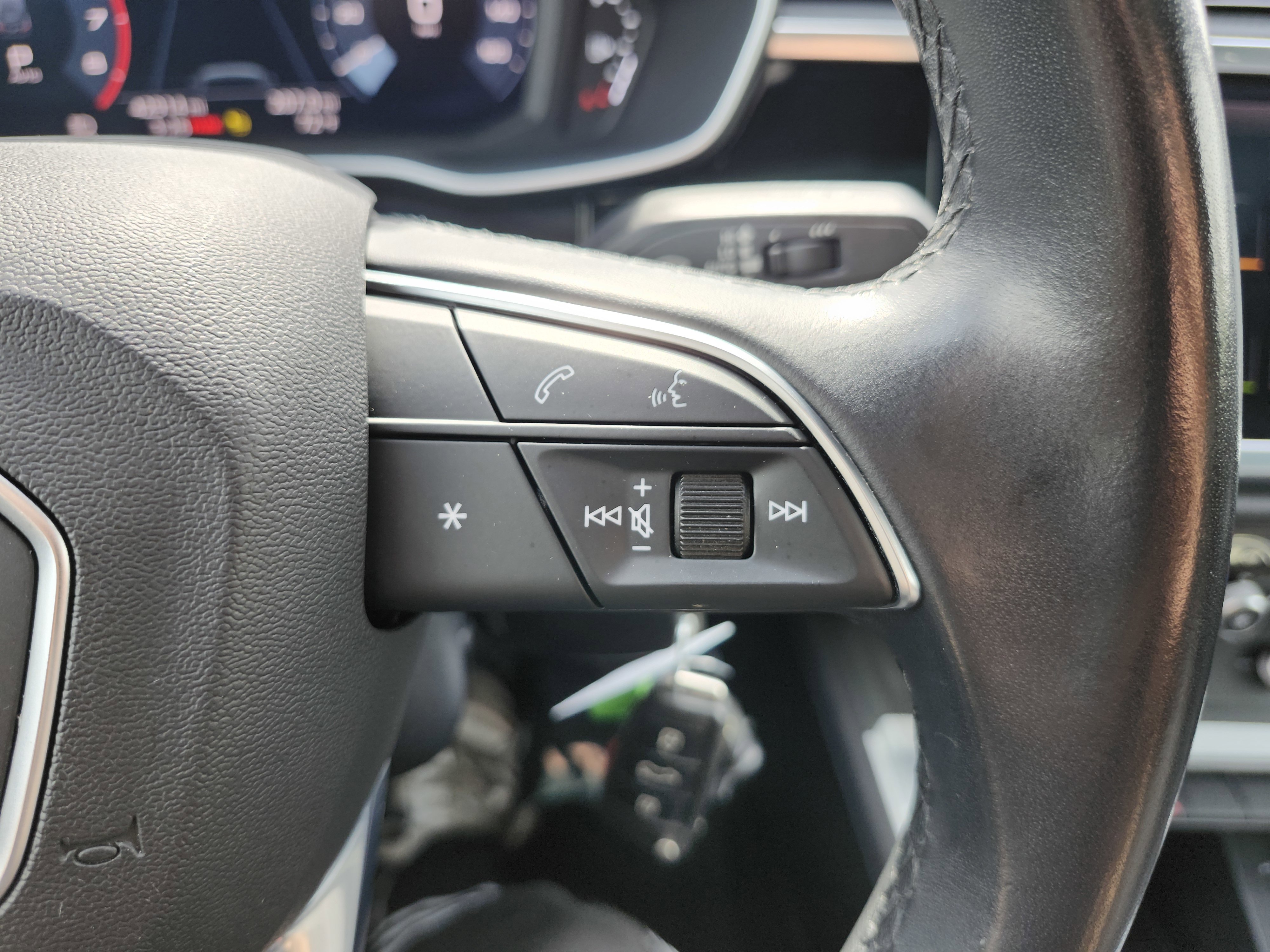 Used 2021 Audi Q3 2.0T Premium AWD/4WD image 34