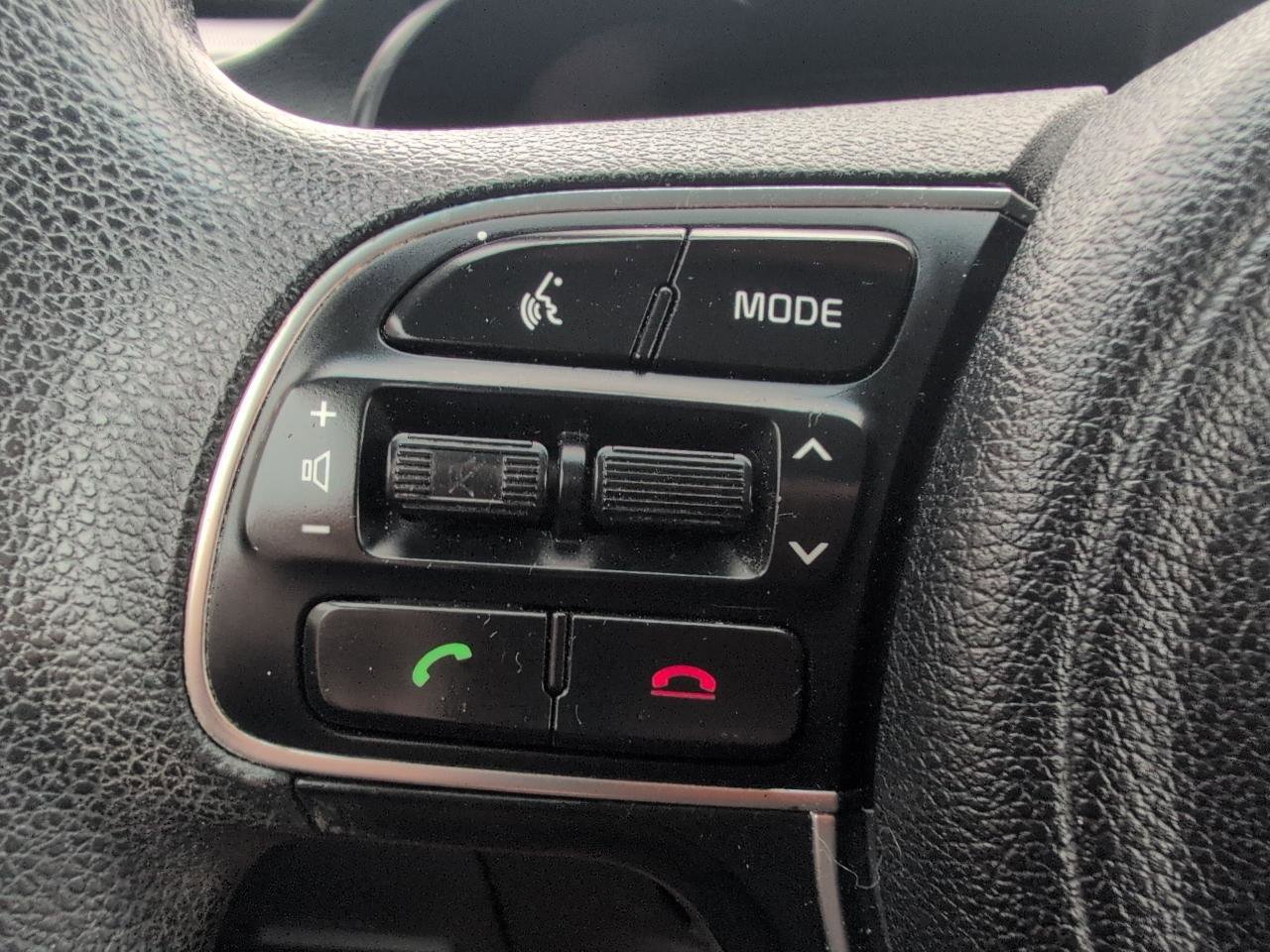 Used 2017 Kia Optima LX image 17