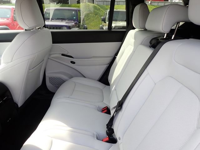 New 2026 Jeep Cherokee Limited image 13