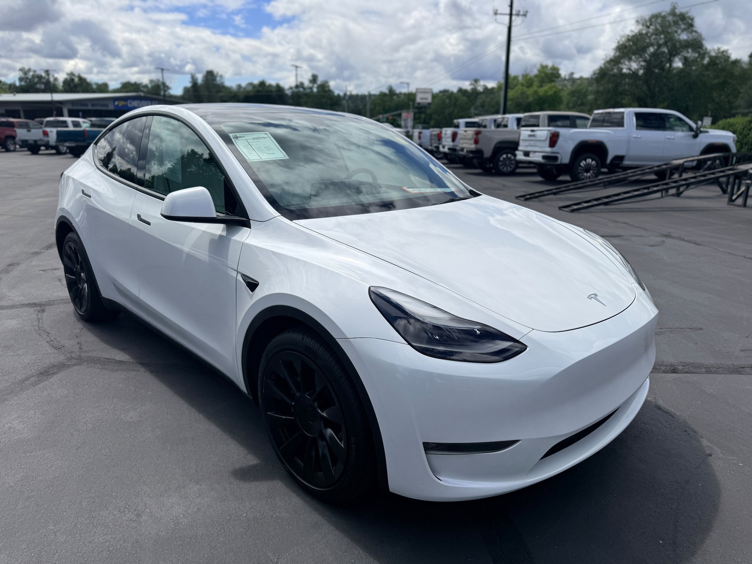 Used 2023 Tesla Model Y Long Range AWD/4WD image 4