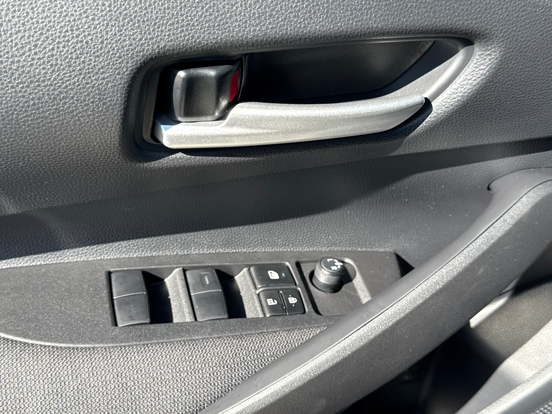 Certified 2026 Toyota Corolla SE FWD image 29