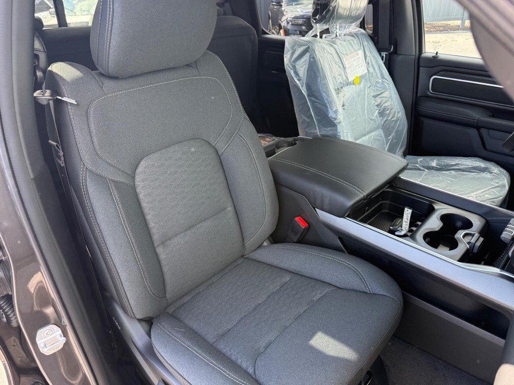 New 2026 RAM 1500 Big Horn AWD/4WD image 4