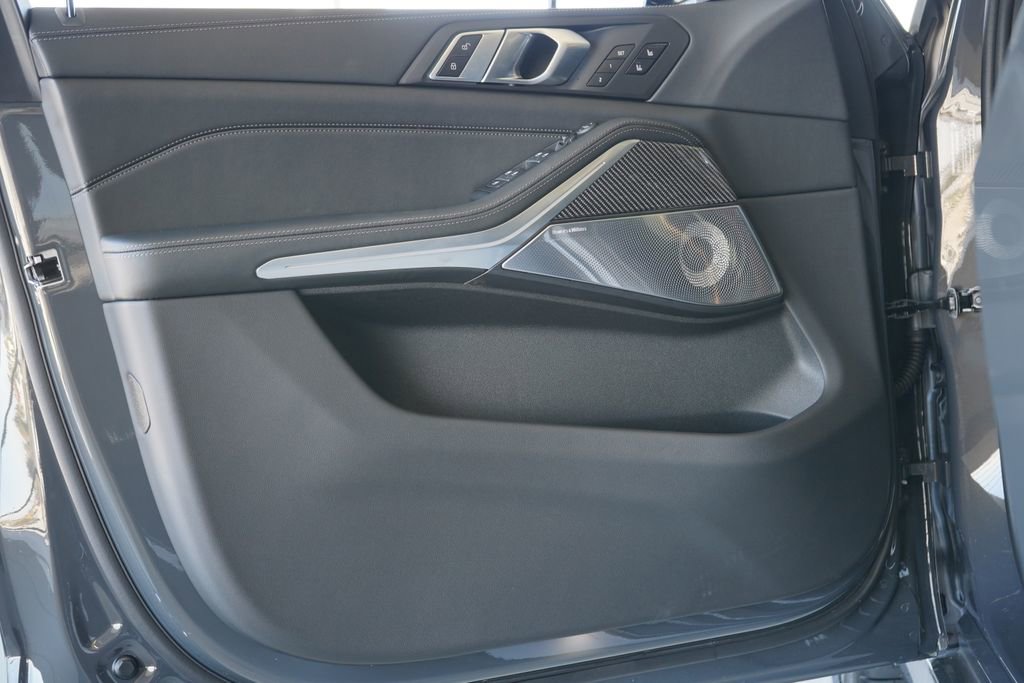 New 2026 BMW X5 M Competition w/ Executive Package image 10