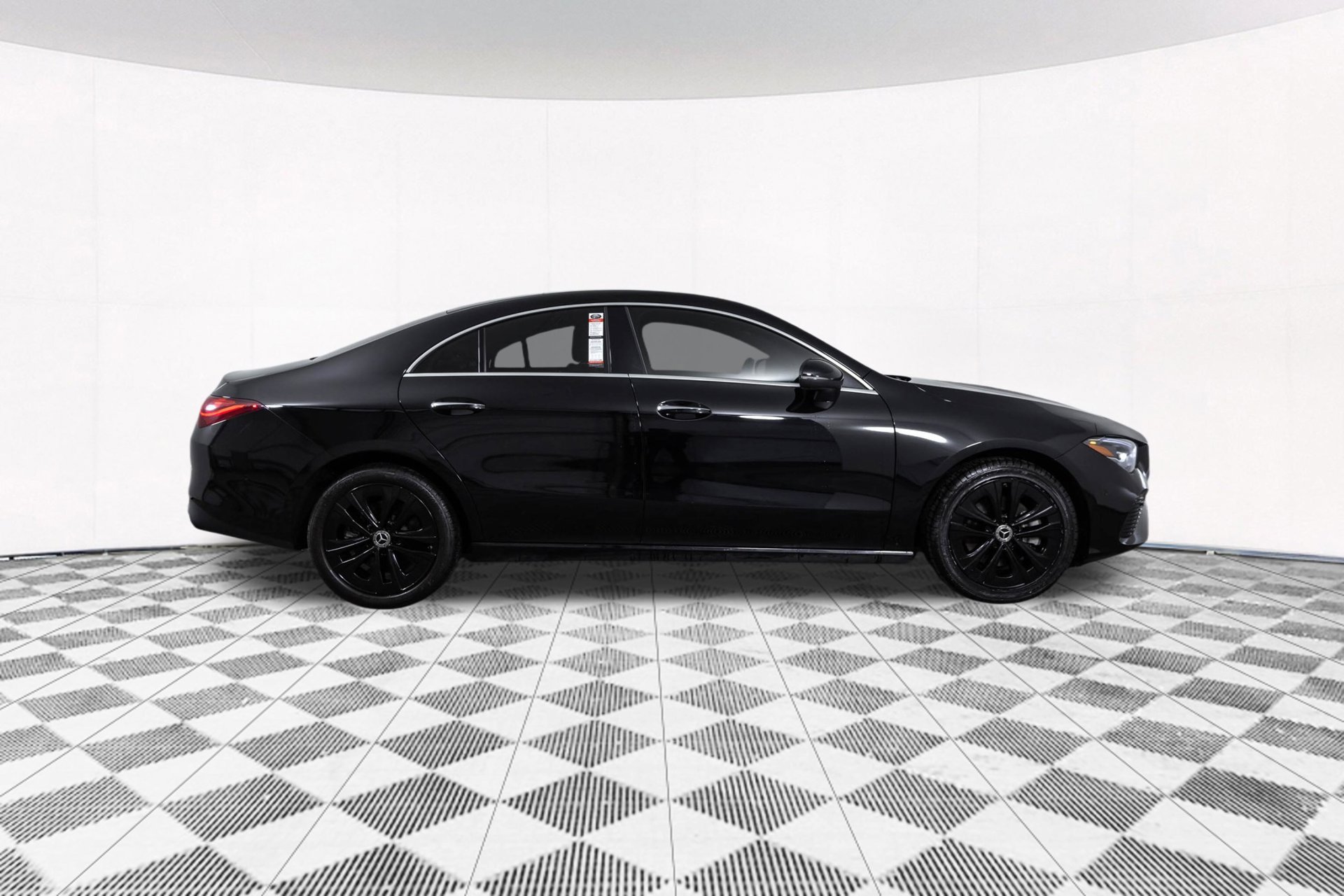 Used 2025 Mercedes-Benz CLA 250 4MATIC image 19