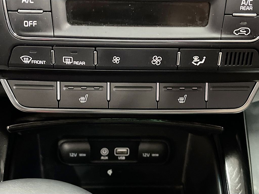 Used 2020 Kia Sorento SX image 21