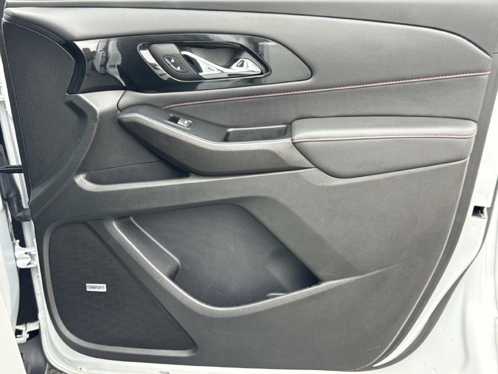Used 2023 Chevrolet Traverse RS w/ LPO, Floor Liner Package AWD/4WD image 19