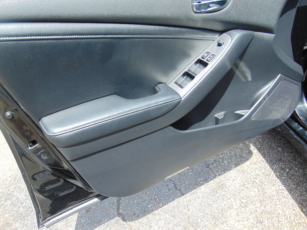 Used 2008 Nissan Altima 2.5 SL w/ SL Pkg FWD image 17