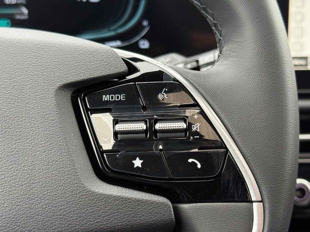 New 2026 Kia Niro EX image 10