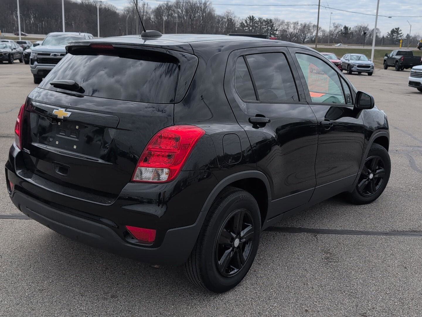 Used 2019 Chevrolet Trax LS w/ Tint and Cruise Package FWD image 8