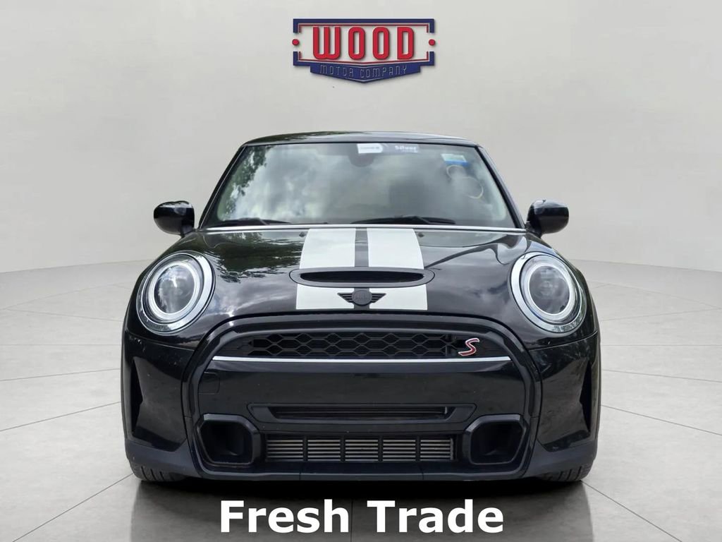 Used 2022 MINI Cooper S image 2