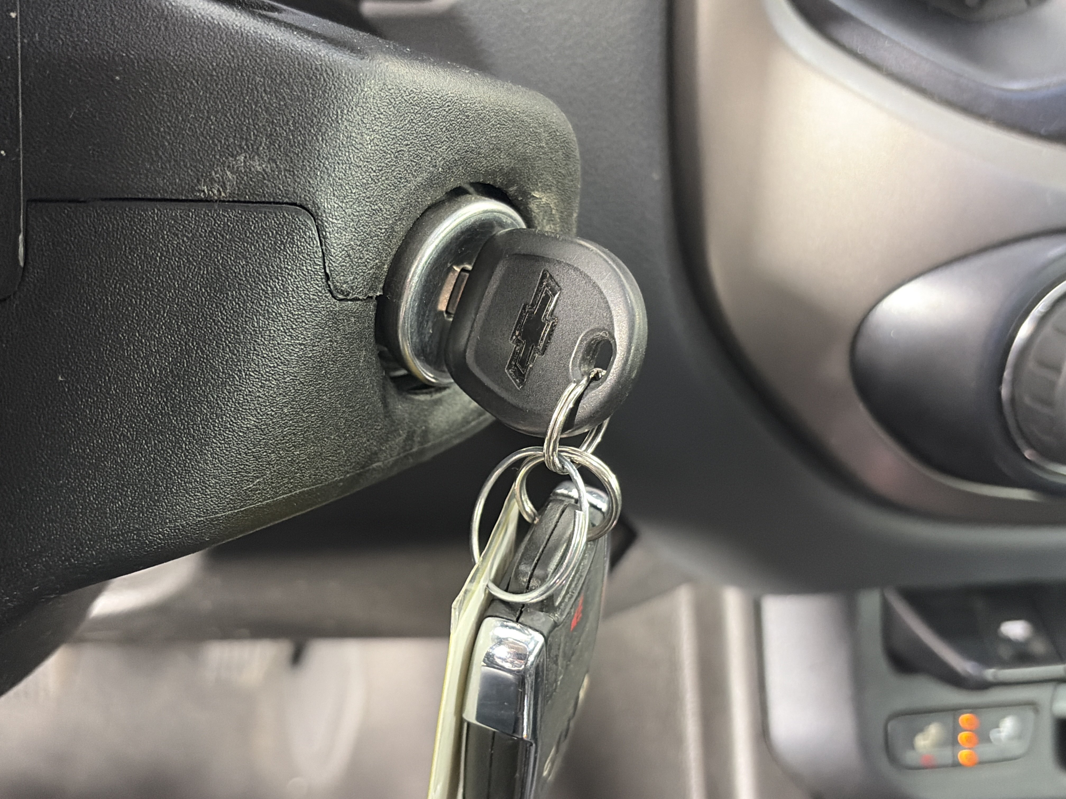 Used 2019 Chevrolet Colorado Z71 AWD/4WD image 34