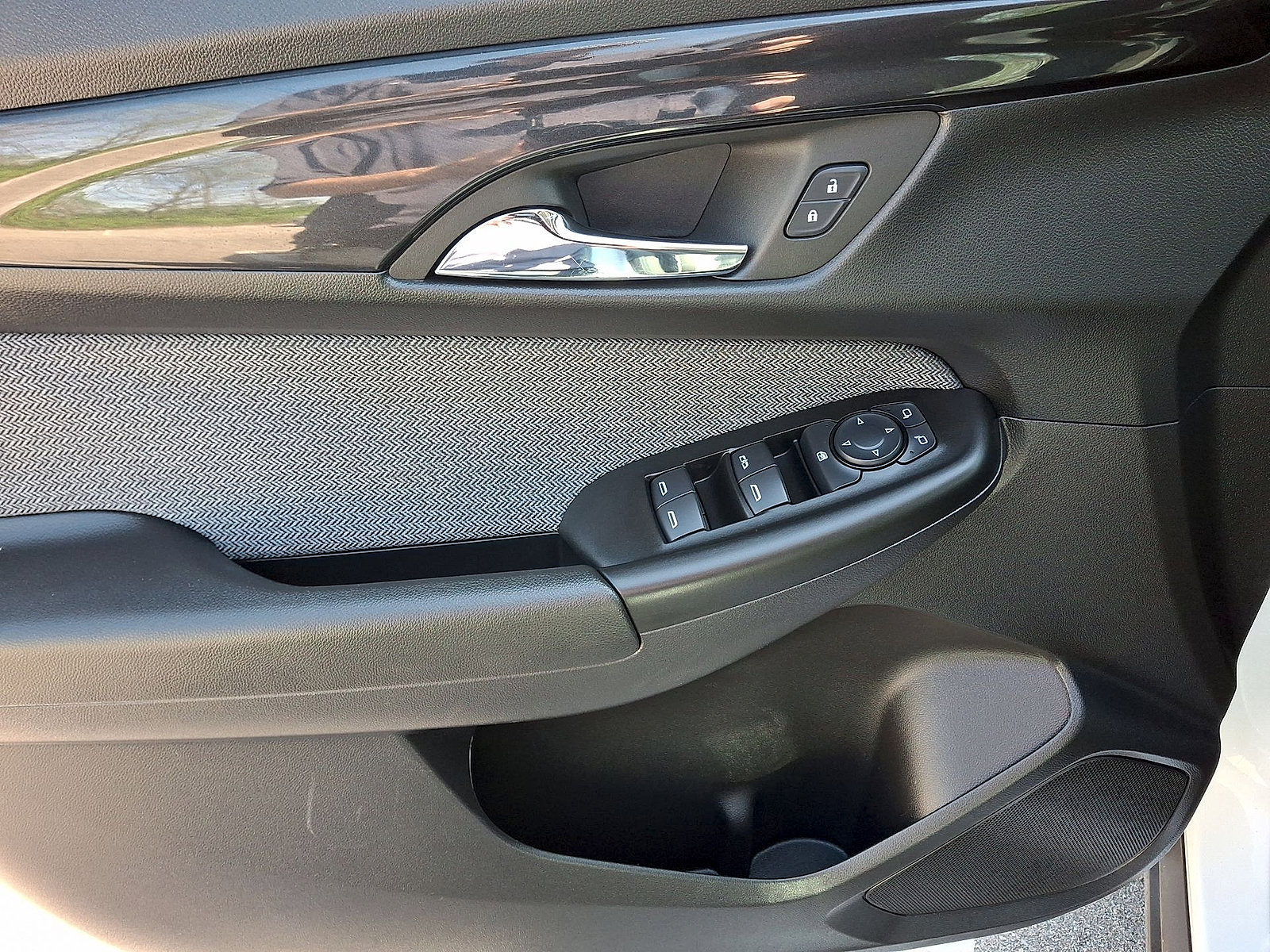 Used 2025 Chevrolet TrailBlazer LS FWD image 10