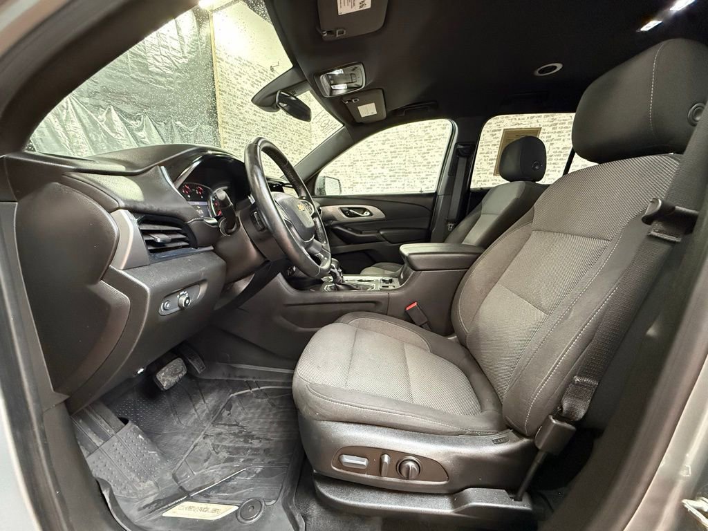 Used 2023 Chevrolet Traverse LT w/ LPO, Floor Liner Package image 21