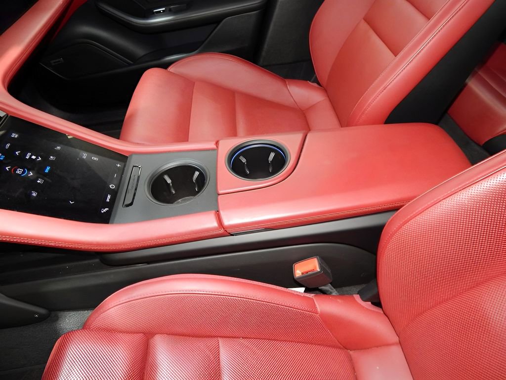 Used 2020 Porsche Taycan 4S image 20
