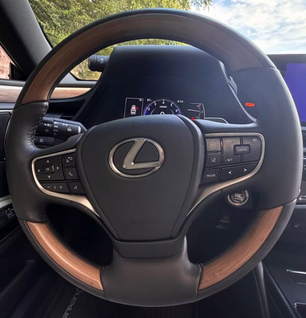 Certified 2023 Lexus ES 350 Ultra Luxury w/ Accessory Package (Z2) FWD image 17