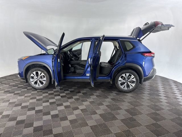 Used 2023 Nissan Rogue SV w/ SV Premium B Package image 11