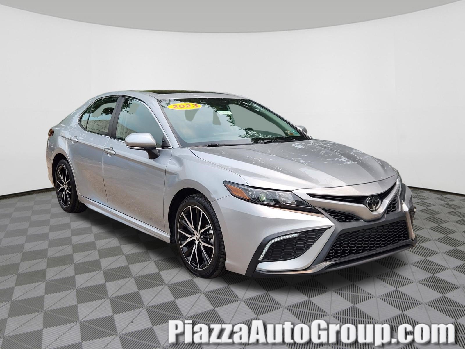 Used 2023 Toyota Camry SE w/ Cold Weather Package