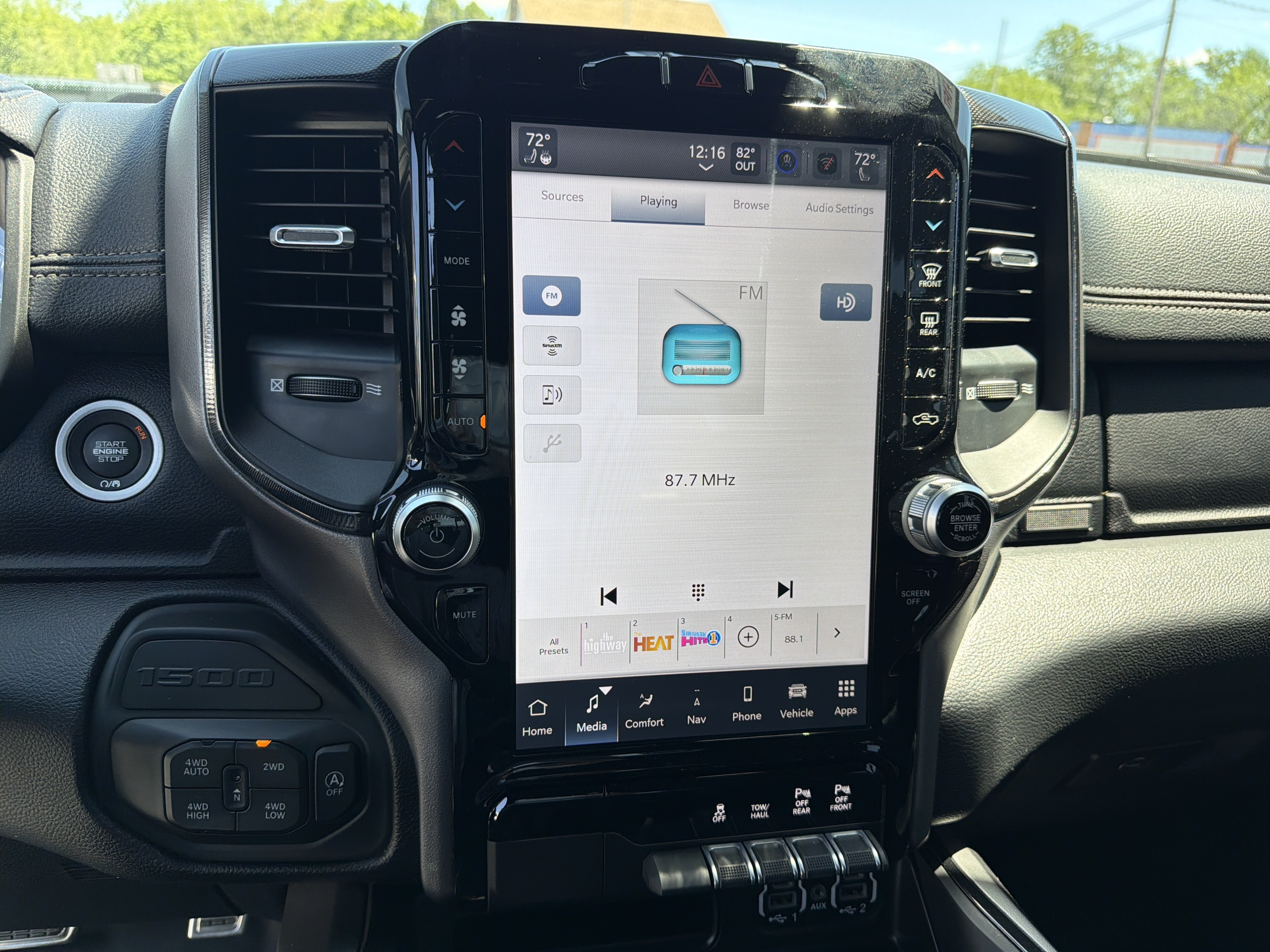 Certified 2022 RAM 1500 Laramie AWD/4WD image 24
