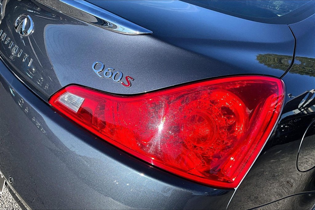 Used 2014 INFINITI Q60 Journey w/ Premium Package RWD image 39