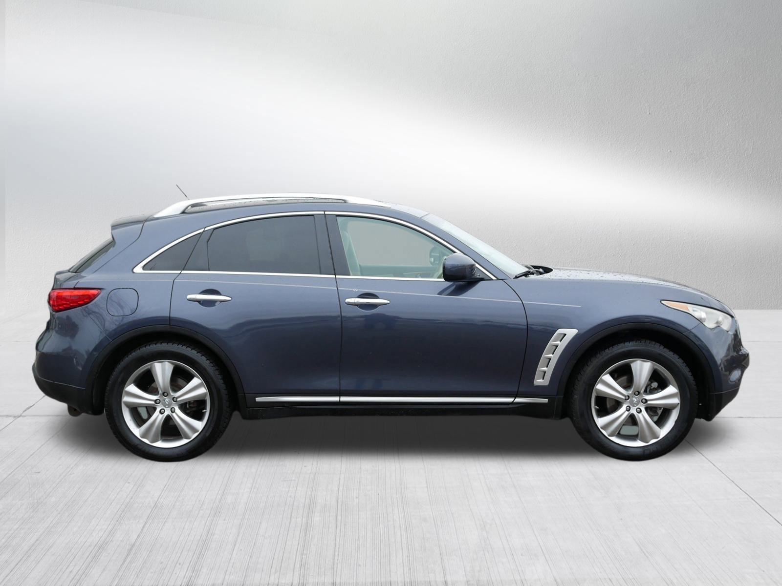 Used 2009 INFINITI FX35 AWD w/ Deluxe Touring Pkg image 8