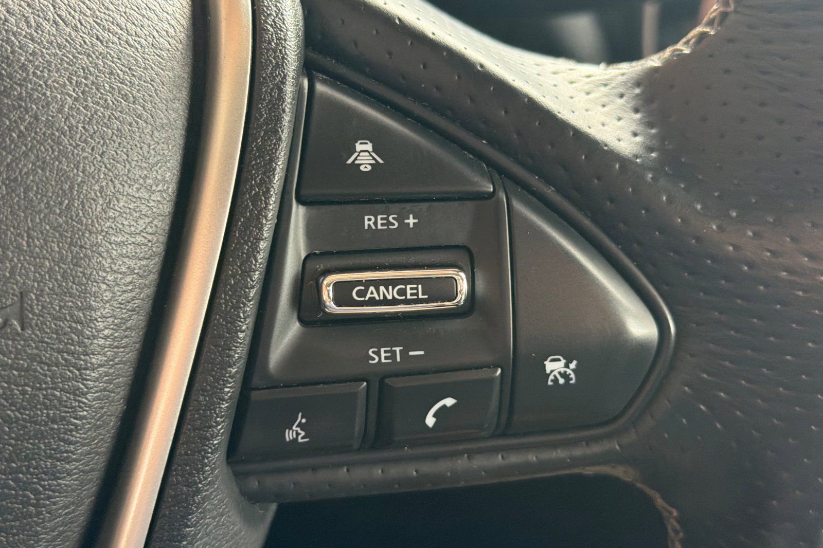 Used 2022 Nissan Maxima SV w/ Floor Mat Group FWD image 33