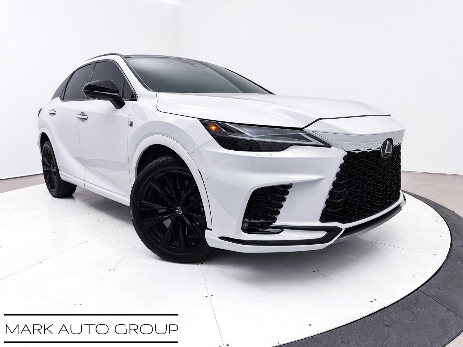 Used 2024 Lexus RX 500h F Sport image 1