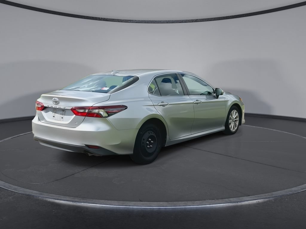 Used 2024 Toyota Camry LE FWD image 8