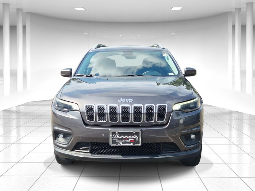 Used 2019 Jeep Cherokee Latitude Plus w/ Comfort/Convenience Group AWD/4WD image 8