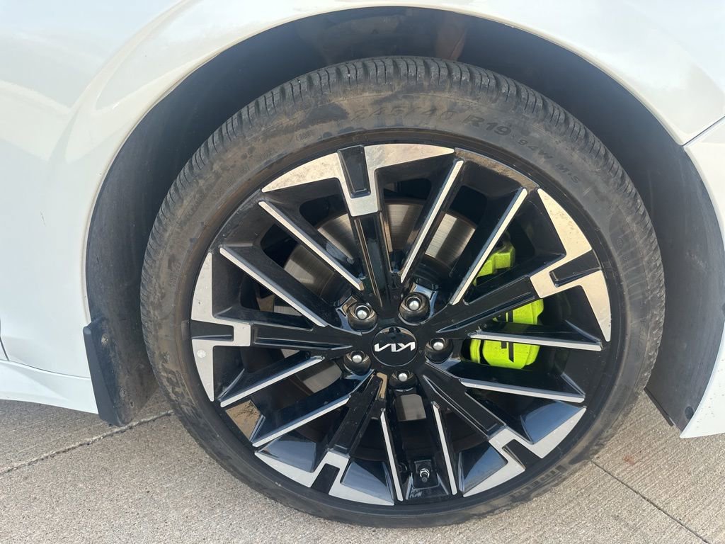 Used 2025 Kia K5 GT image 12