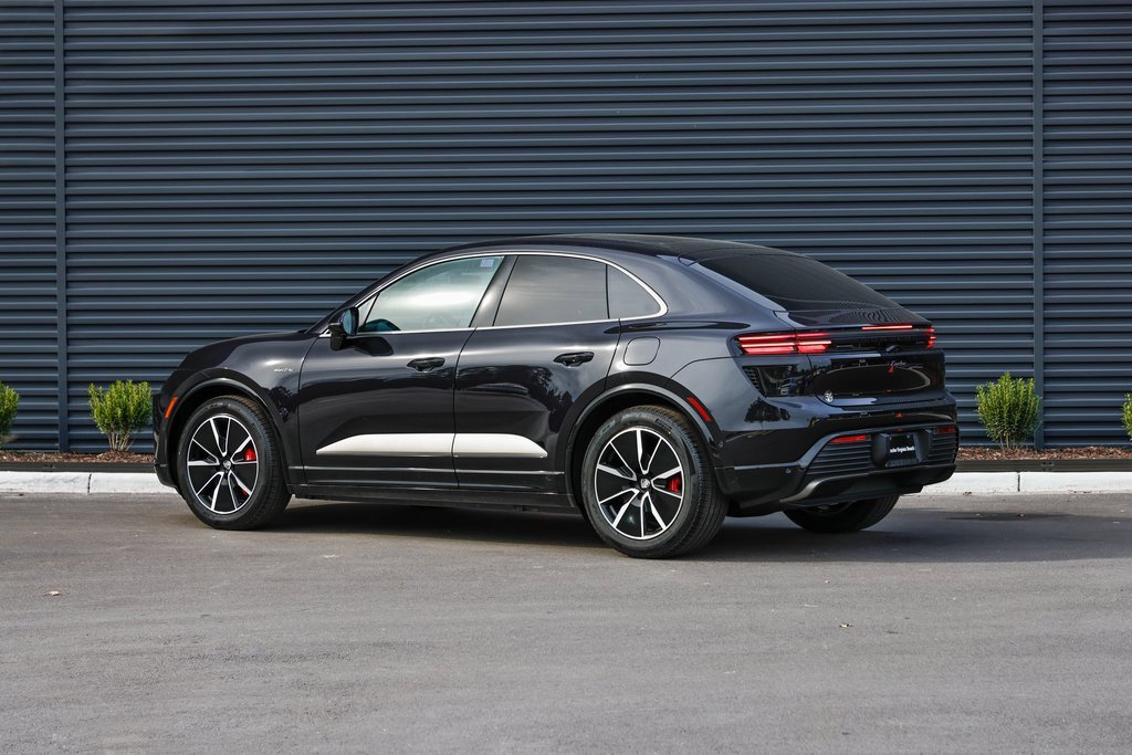 New 2025 Porsche Macan Turbo Electric image 3