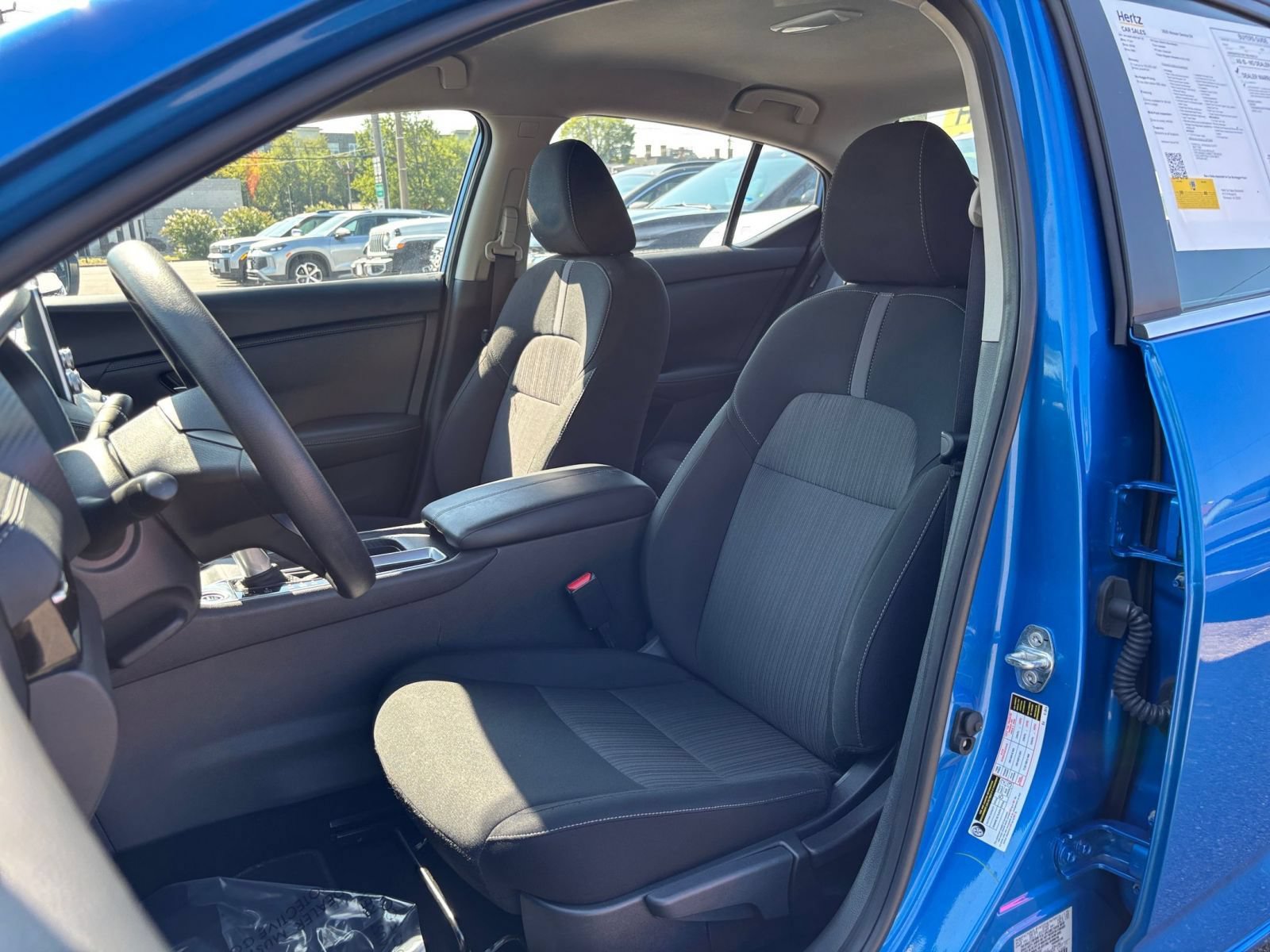 Used 2025 Nissan Sentra SV FWD image 29