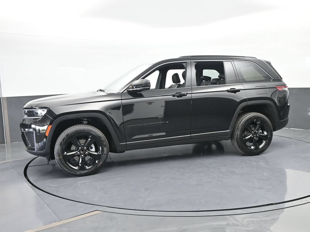 New 2026 Jeep Grand Cherokee Limited w/ Limited Altitude Package RWD video 2