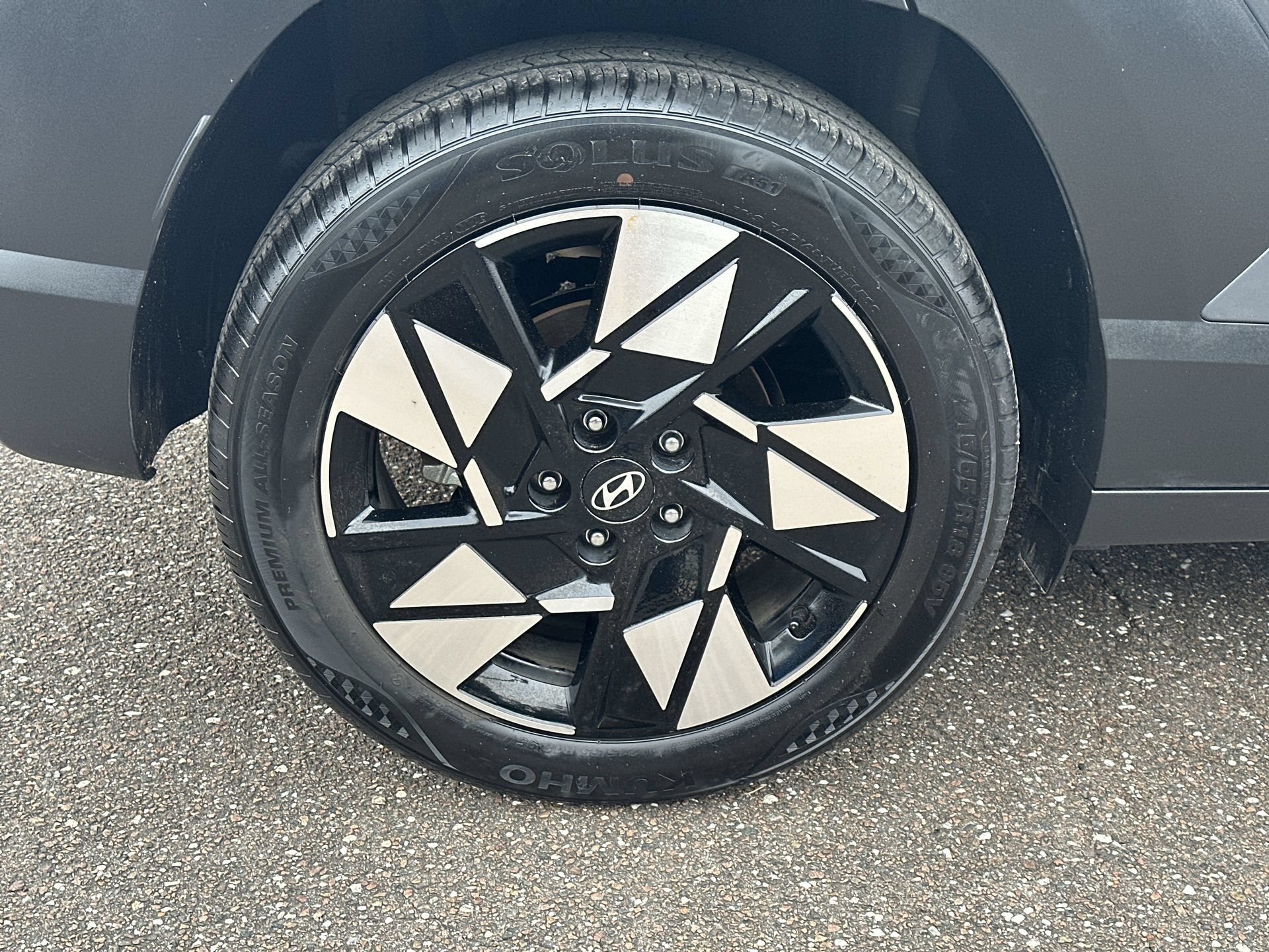 Used 2025 Hyundai Kona SEL FWD image 24