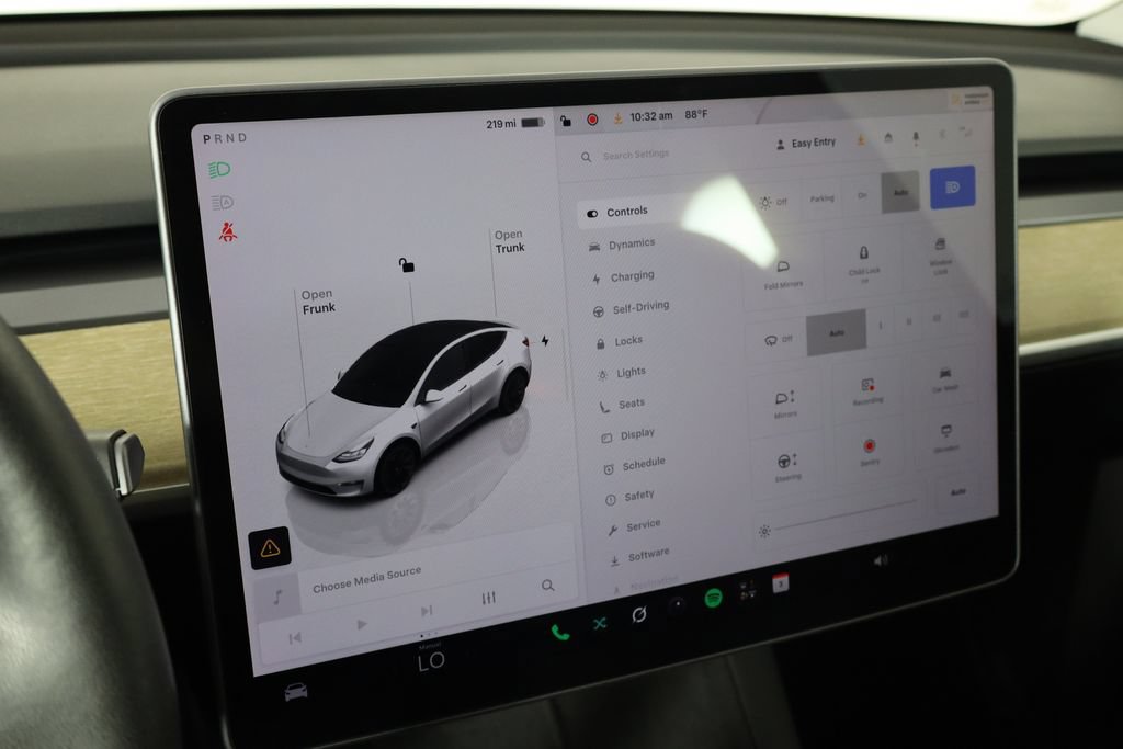 Used 2023 Tesla Model Y Long Range AWD/4WD image 26