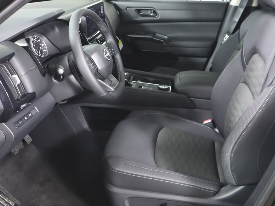 New 2026 Nissan Pathfinder SV image 23