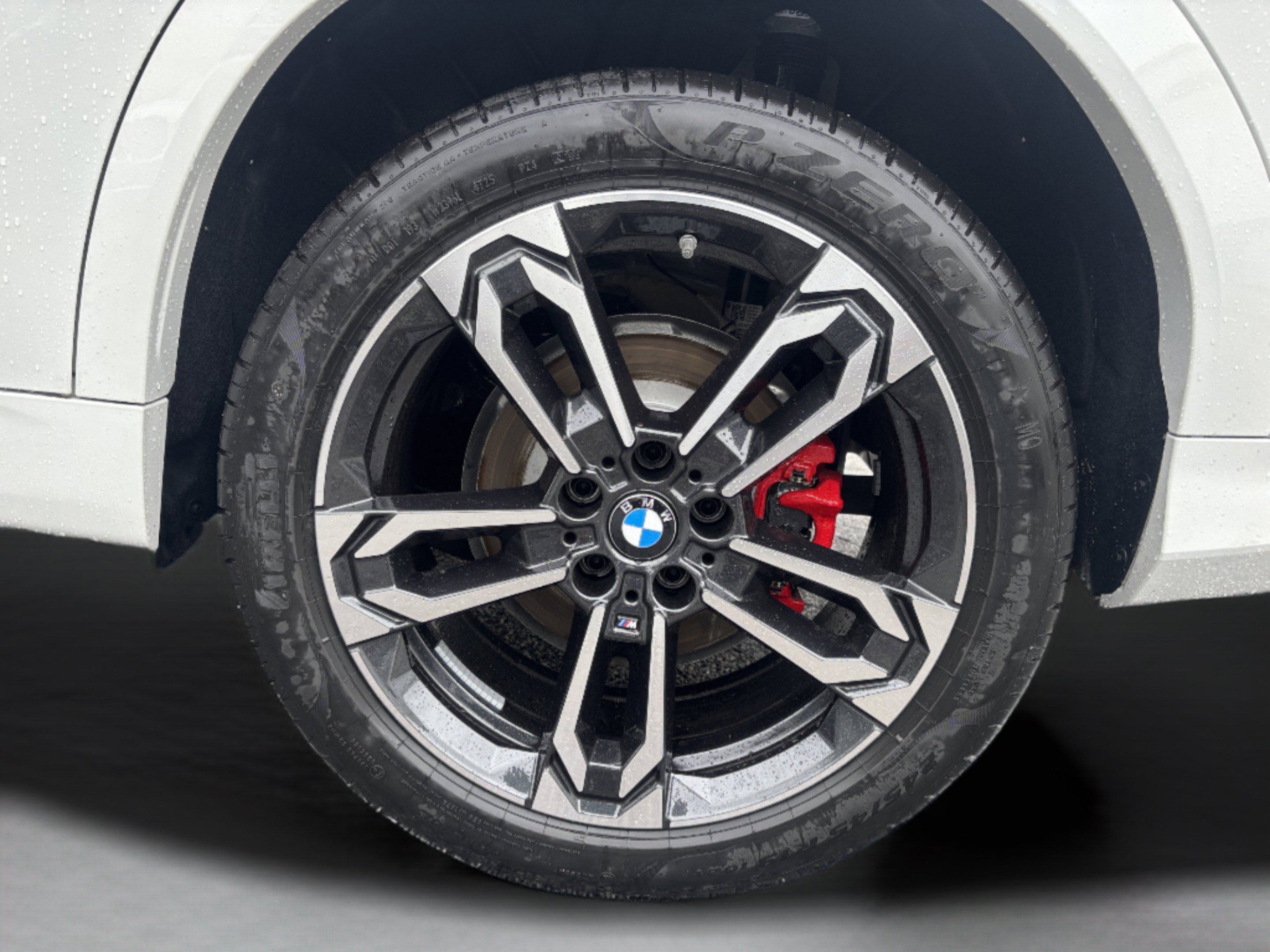 Used 2026 BMW X2 xDrive28i w/ Technology Package AWD/4WD image 32
