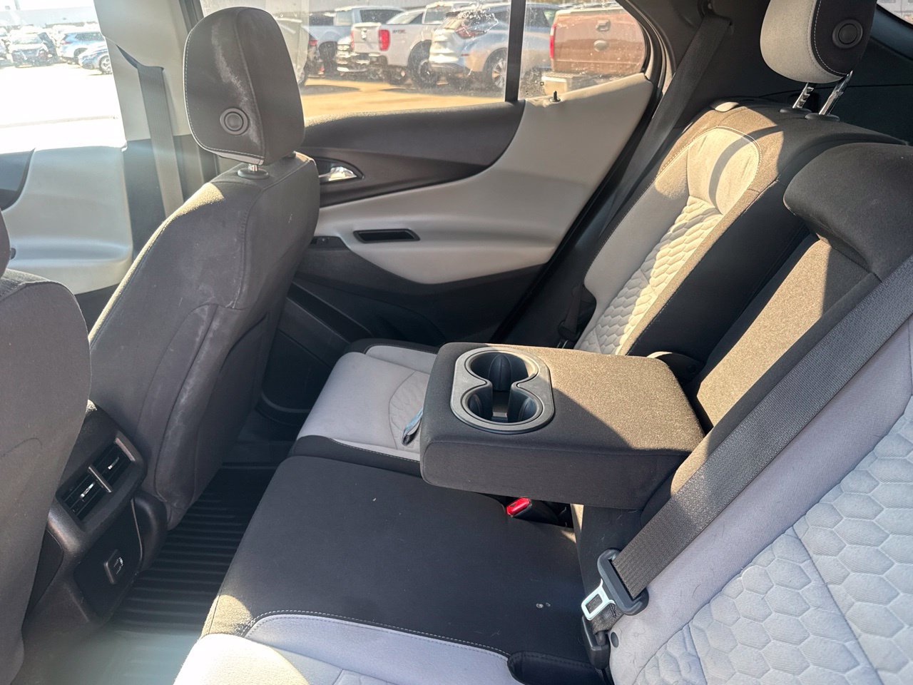 Used 2020 Chevrolet Equinox LS AWD/4WD image 40